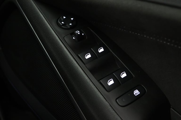 2024 Vauxhall Crossland 1.2 Turbo [130] Ultimate 5dr Auto Hatchback Petrol Automatic