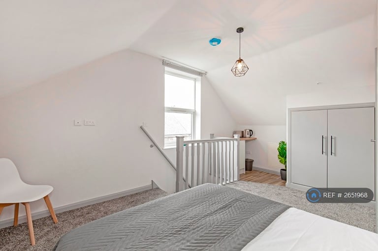 1 bedroom in Hickmott Road, Sheffield, S11 (#2651968)