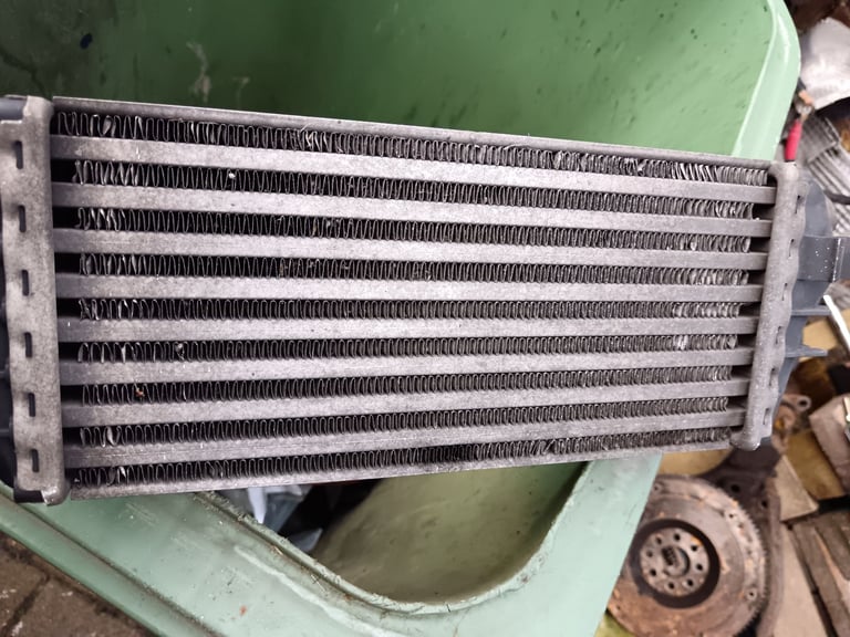 Mini R50 1.4 diesel intercooler radiator, good working condition 