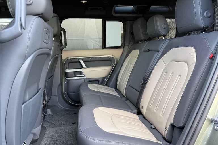 2021 Land Rover Defender 110 2.0 P400e 15.4kWh X-Dynamic HSE SUV 5dr Petrol Plug-in Hybrid Auto 4...
