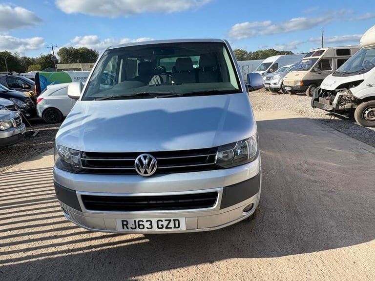 2013 Volkswagen Transporter Transporter T30 SE 102 TDI LWB Minibus DIESEL Manual