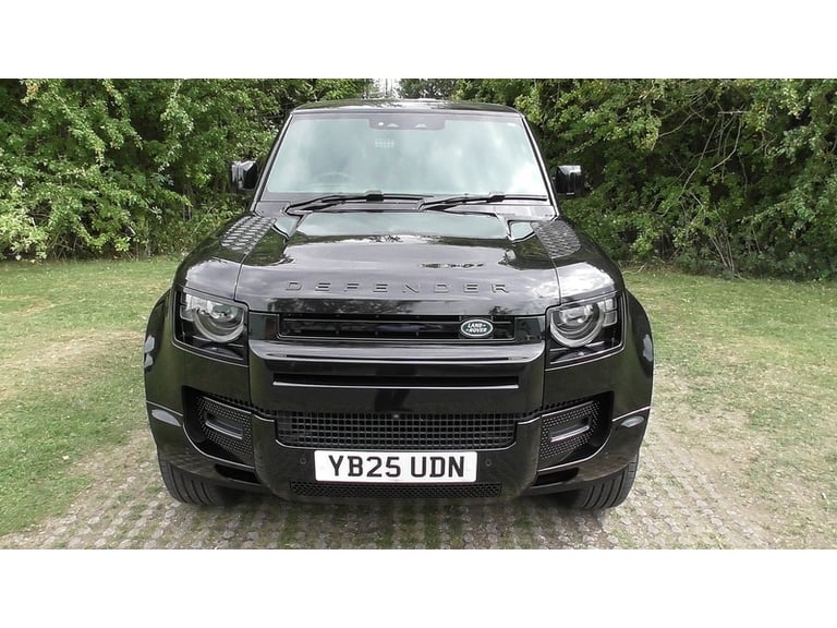 2025 Land Rover Defender 90 D250 MHEV X-Dynamic SE SUV Diesel Automatic