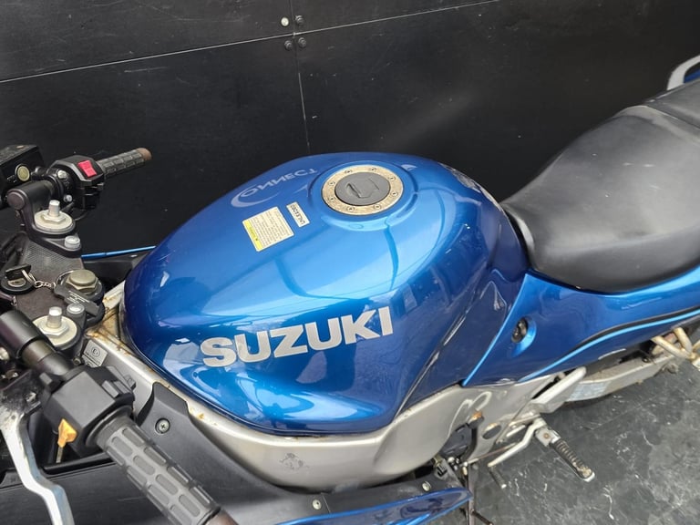 SUZUKI RF 600 RV PROJECT BIKE HPI CLEAR