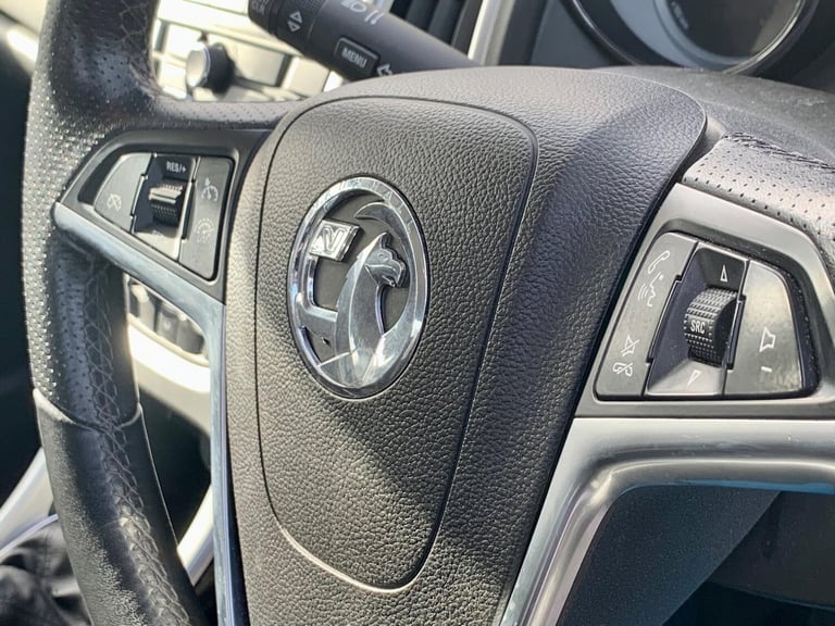 2016 Vauxhall Astra 1.6i SRi Euro 6 5dr HATCHBACK Petrol Manual