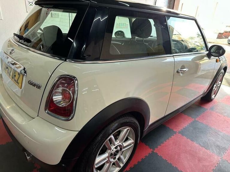 MINI Hatch 1.6 Cooper Hatchback 3dr Petrol Manual Euro 5 (s/s) (122 ps)