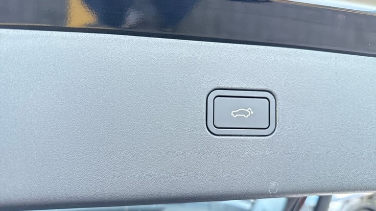 2025 Volvo EX30 Plus, Twin Motor Performance, Electric Estate Electric Automatic