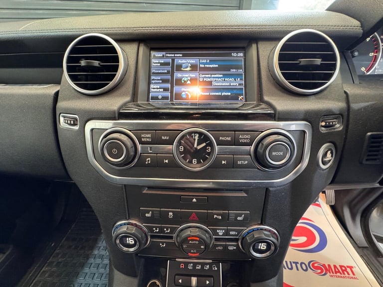 2015 Land Rover Discovery 3.0 SDV6 HSE 5dr Auto ESTATE DIESEL Automatic