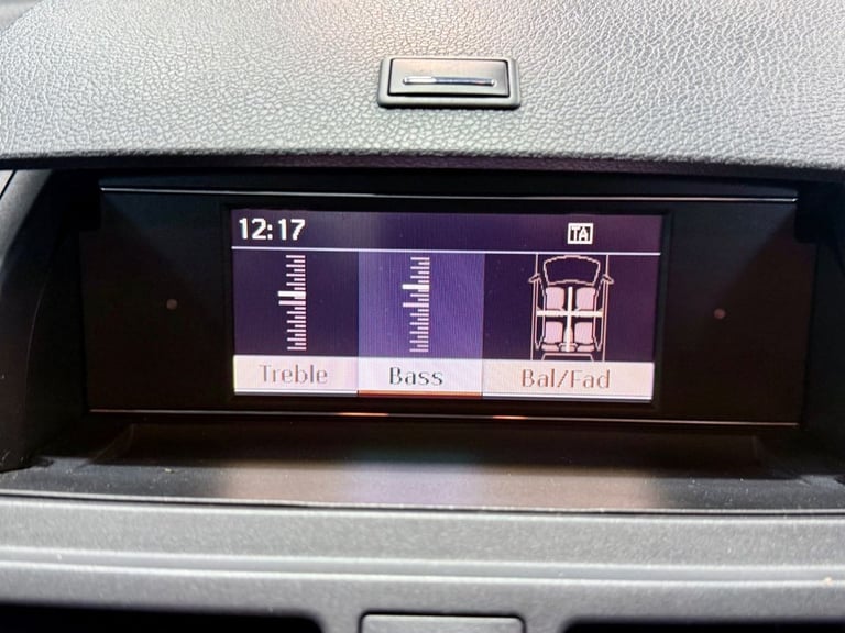 2011 Mercedes-Benz C Class C220 CDI BlueEFFICIENCY Sport 4dr Auto SALOON DIESEL Automatic