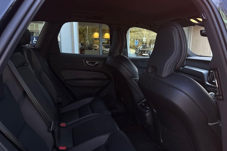 2022 Volvo XC60 2.0 B5 MHEV Plus SUV 5dr Petrol Hybrid Auto AWD Euro 6 (s/s) (250 ps) ESTATE Petr...