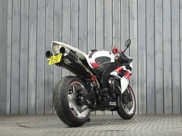 2007 57 YAMAHA R1