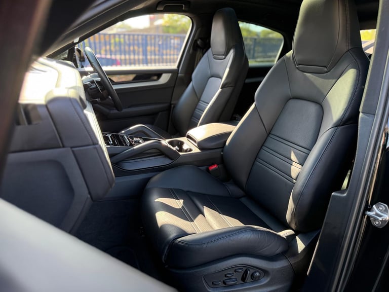 Porsche Cayenne 3.0T V6 TiptronicS 4WD Euro 6 (s/s) 5dr