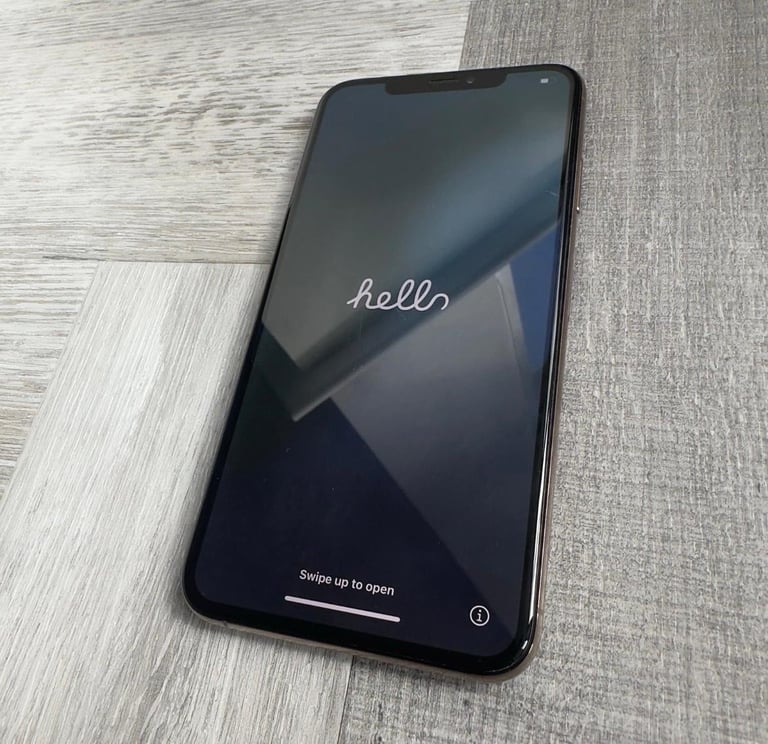 image for iPhone XS Max 64GB Gold Excellent condition 