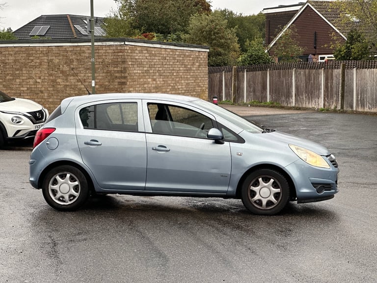 2008 Vauxhall Corsa SE Automatic 1.4L Petrol 69,000 Miles Full Service History 1YR NEW MOT  1 OWNER