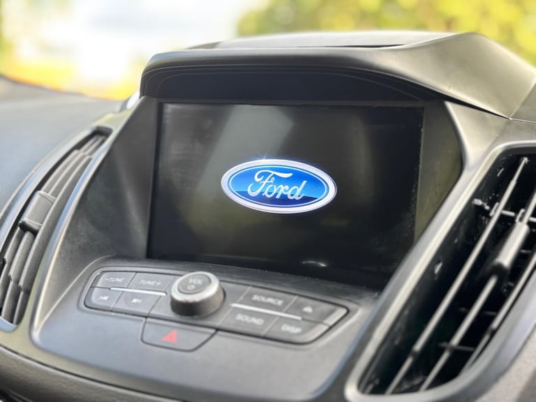 2019 Ford Kuga 1.5T EcoBoost ST-Line Edition Euro 6 (s/s) 5dr HATCHBACK Petrol Manual