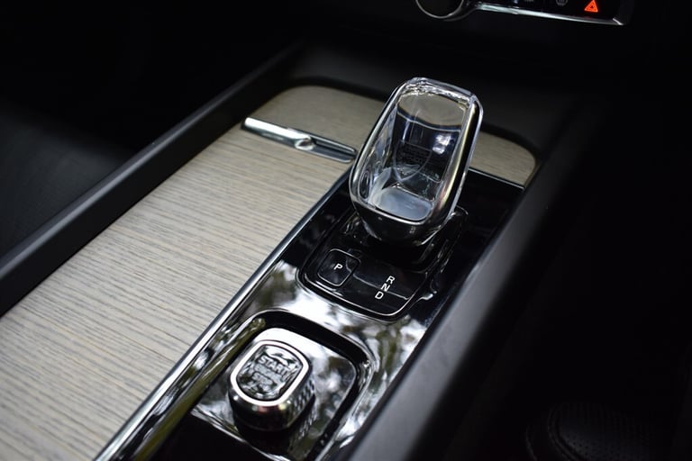 2021 Volvo XC60 B5 INSCRIPTION+Panoramic Sunroof Estate Petrol/Ele Automatic