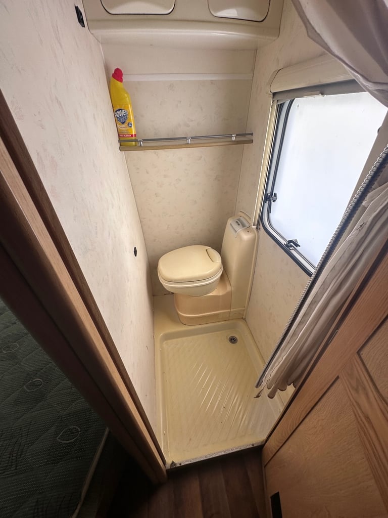 Caravan long term rental pets with permission rural setting 