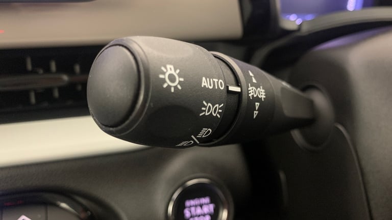 2024 Fiat 600 1.2 MHEV SUV 5dr Petrol Hybrid e-DCT Euro 6 (s/s) (100 ps) SUV Hybrid Automatic