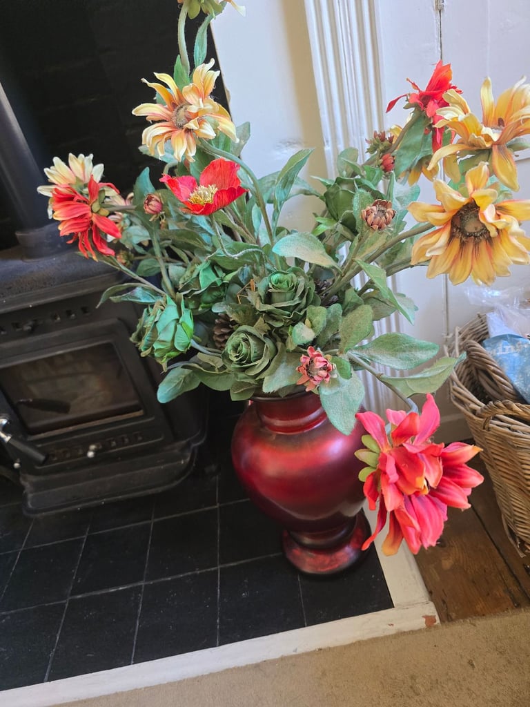 Large vase and flowers 70 cms tall