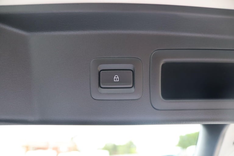 2022 Mazda CX-30 2.0 e-SKYACTIV X MHEV SE-L Lux Auto Euro 6 (s/s) 5dr HATCHBACK Petrol Automatic