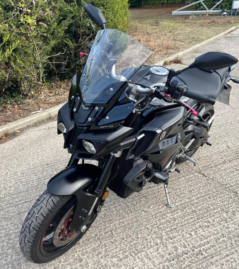 2017 17 YAMAHA MT10 MTN1000 MT-10 NAKED MUSCLE 1000 BLACK MINT 14k MILES SH