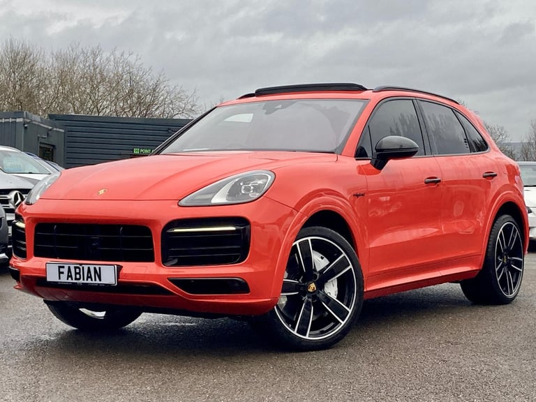 2020 Porsche Cayenne 3.0 V6 E-Hybrid 14.1kWh TiptronicS 4WD *£22,000 Of Options*