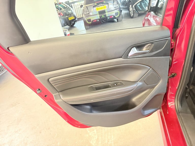 2017 Peugeot 308 SW 2.0 BlueHDi GT Estate 5dr Diesel EAT Euro 6 (s/s) (180 ps)