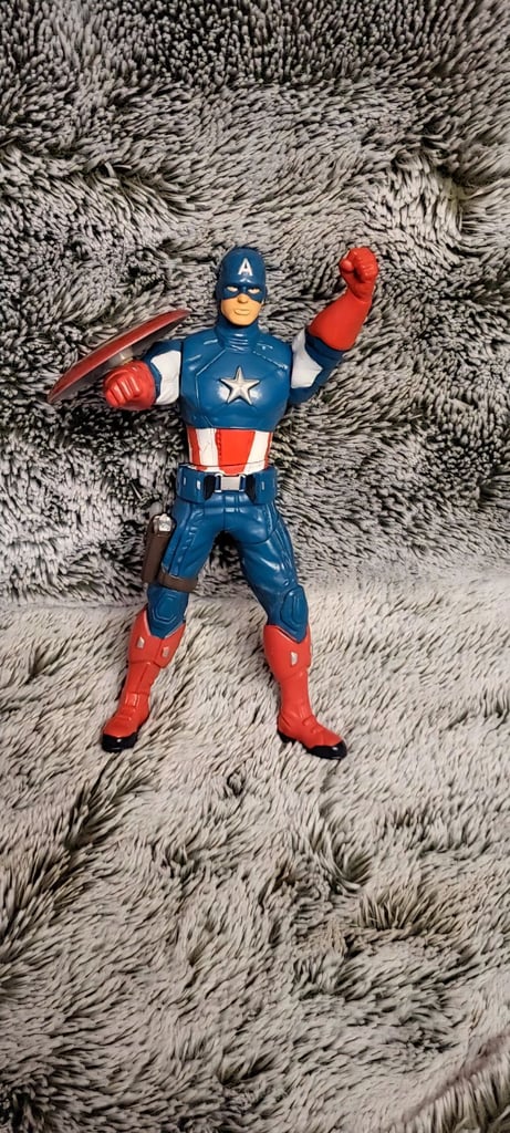 image for Marvel Avengers Assemble Captain America Figure