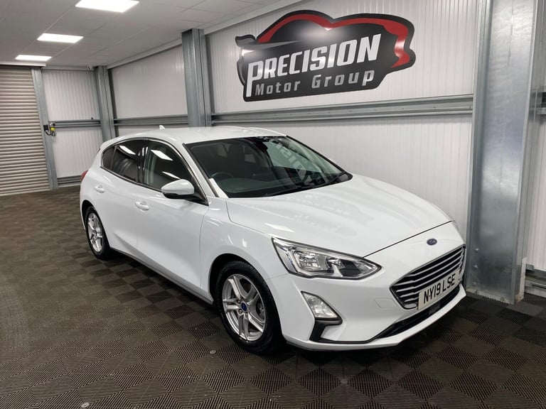 2019 Ford Focus 1.0T EcoBoost Zetec Euro 6 (s/s) 5dr HATCHBACK Petrol Manual