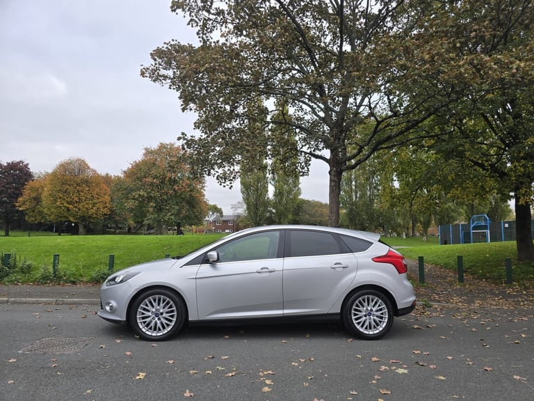 2011 Ford Focus 1.6 EcoBoost Titanium 5dr HATCHBACK Petrol Manual