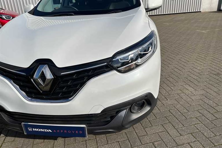 2016 Renault Kadjar 1.2 TCE SIGNATURE NAV 5DR Hatchback Petrol Manual