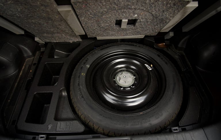 Nissan, JUKE, Hatchback, 2010, Semi-Auto, 1618 (cc), 5 doors