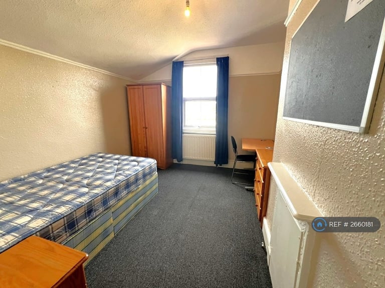 6 bedroom house in Bishop Road, Bristol, BS7 (6 bed) (#2660181)