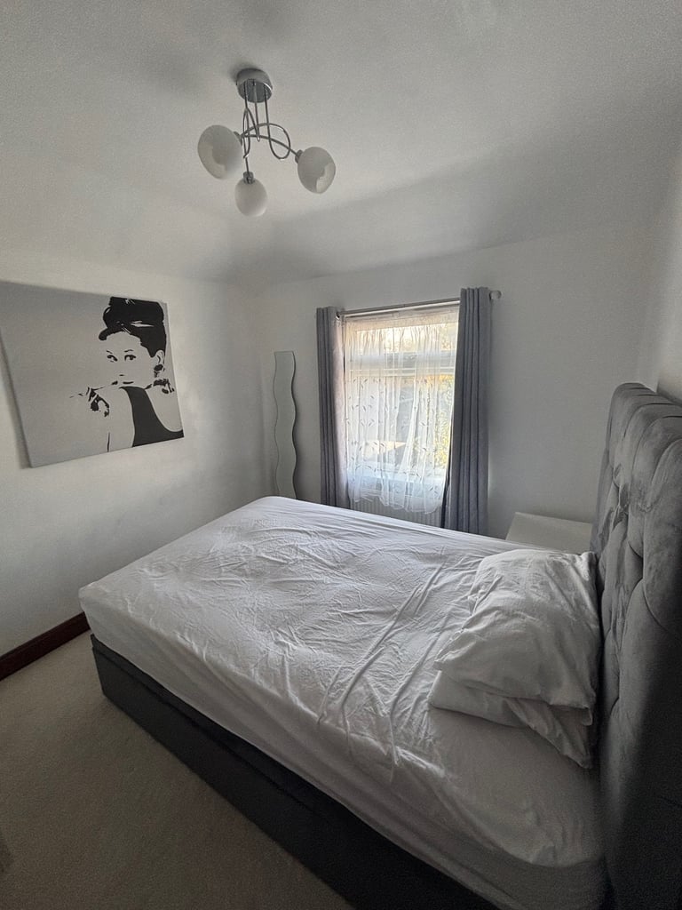 Large room to rent £500 incl Spaulding common 