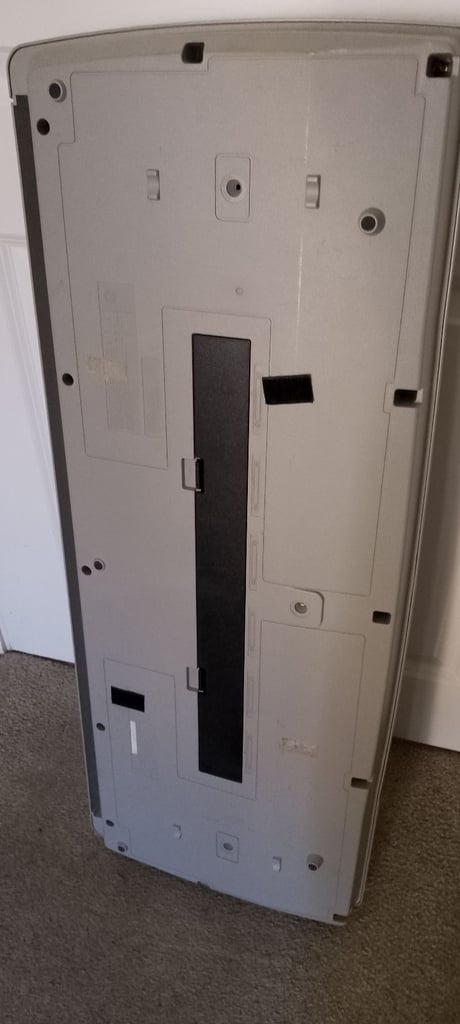 Yamaha electric keyboard PSR-275 with power adaptor