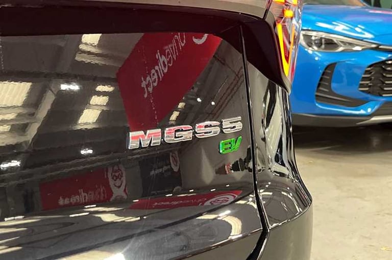 2025 MG MG S5 64kWh SE Long Range SUV 5dr Electric Auto (231 ps) SUV Electric Automatic