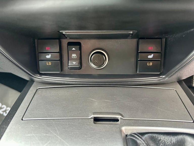 2015 Mitsubishi L200 Double Cab DI-D Barbarian 4WD Auto 176Bhp PICK UP Diesel Automatic