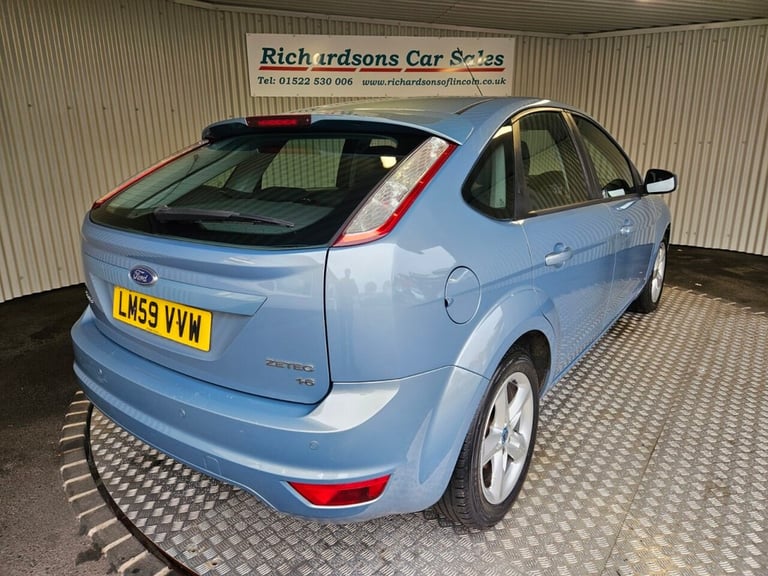 2009 Ford Focus 1.6 Zetec Hatchback 5dr Petrol Manual (161 g/km, 99 bhp) Hatchback Petrol Manual