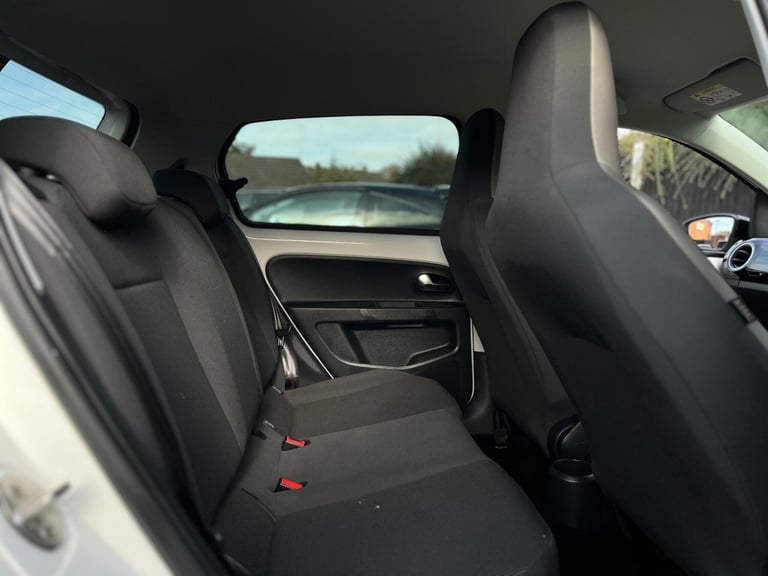 2015 Volkswagen up! 1.0 High up! Euro 5 5dr HATCHBACK Petrol Manual