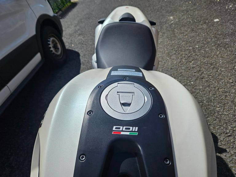 Ducati Monster M1100 in spotless condition 