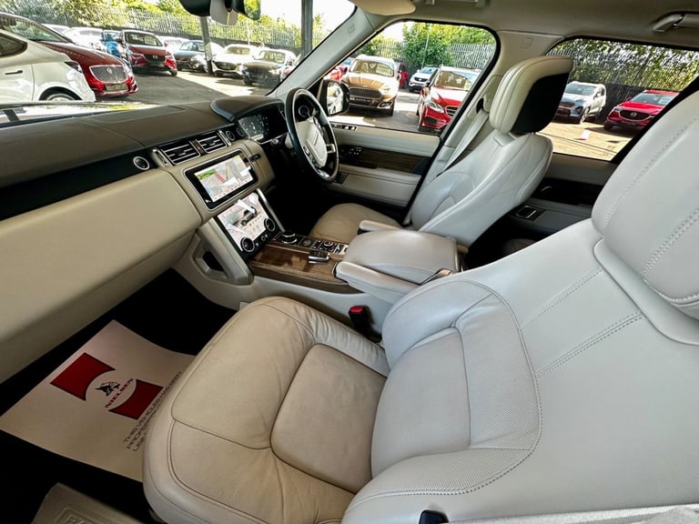 Land Rover Range Rover 4.4 SD V8 Vogue SE Auto 4WD Euro 6 (s/s) 5dr  Diesel Automatic