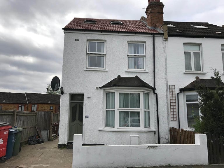 Studio Flat in Harrow HA1 3PH