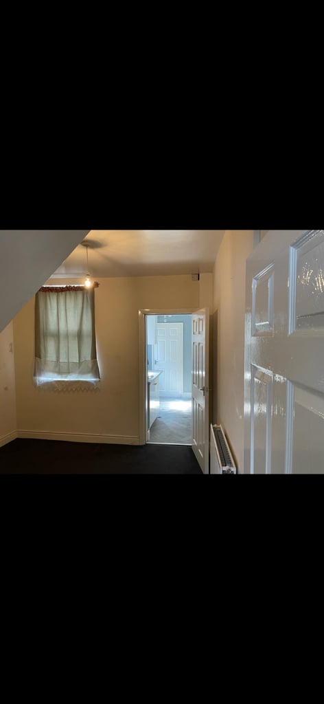 2 bed property Bootle 