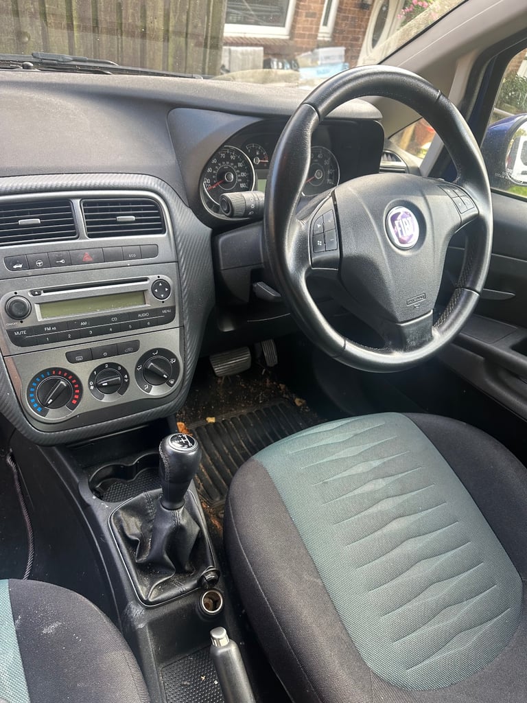 Fiat Punto automatic (spares and repairs) (still runs) 
