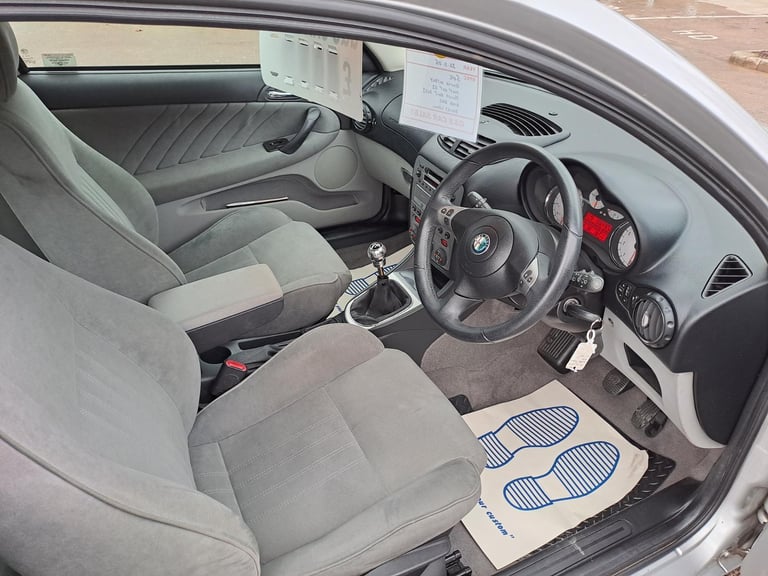 2006 Alfa Romeo 147 1.6 T.Spark Lusso 52k new mot