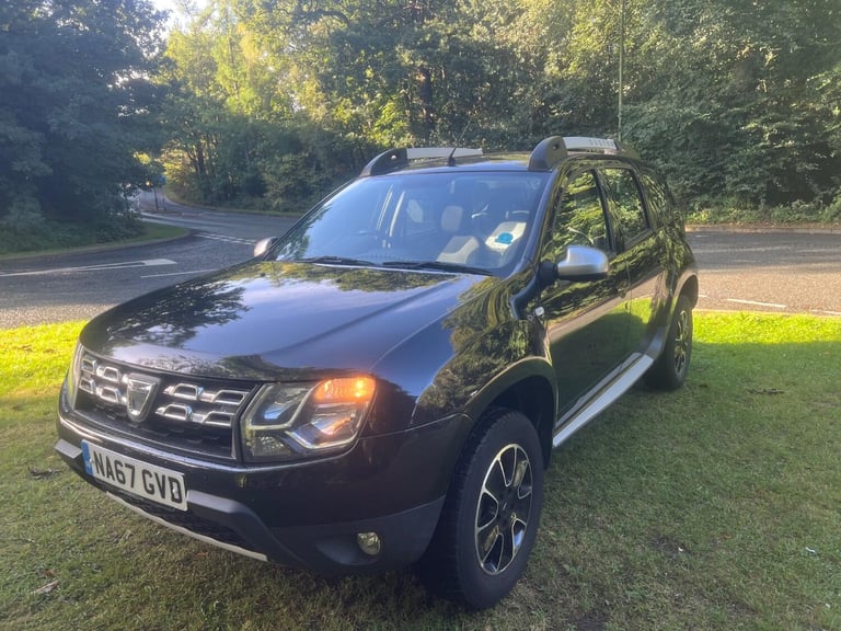 DACIA DUSTER 1.5 Prestige One owner from dCi 110 4x2 Auto Black Auto Diesel 2017