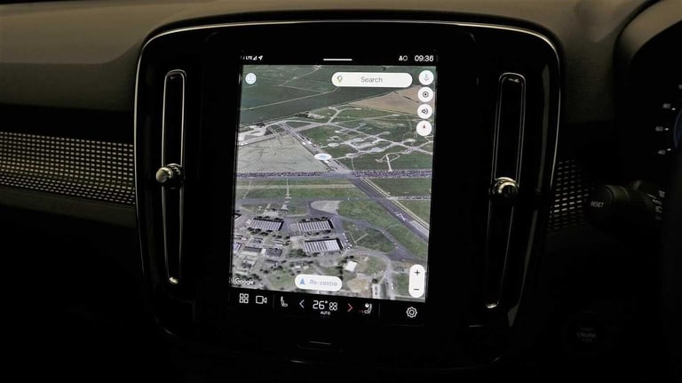 2024 Volvo XC40 Plus, B3 Mild hybrid, Petrol, Dark ESTATE Petrol/Electric Hybrid Automatic