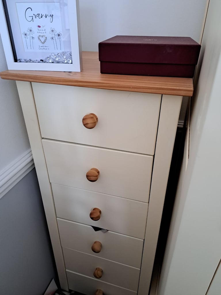 Bedroom furniture 