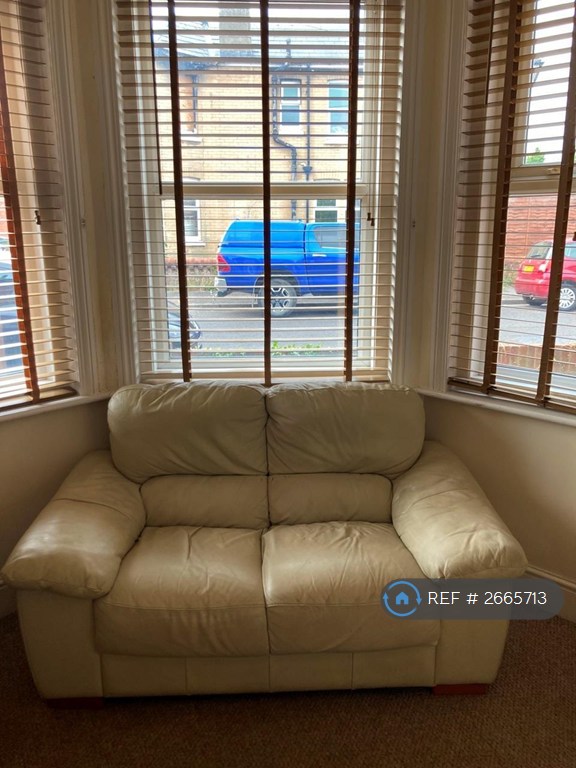 4 bedroom house in Trafalgar Road, Bournemouth, BH9 (4 bed) (#2665713)