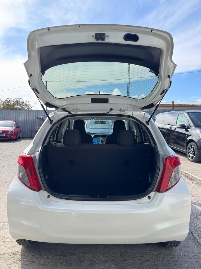 2025 Toyota Vitz YARIS 1.0 VVT-i ACTIVE Hatchback PETROL Automatic