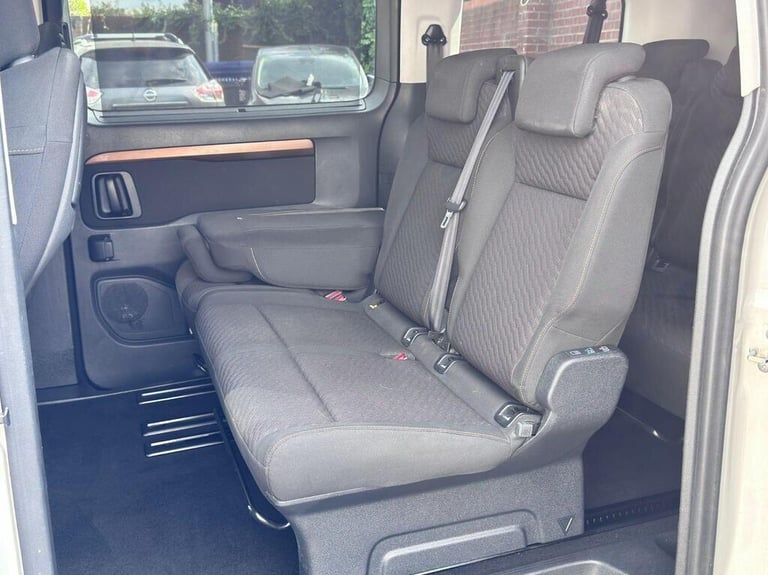2020 Toyota PROACE CITY Verso 2.0D Family Medium MPV 5dr Diesel Auto MWB Euro 6 (s/s) (8 Seat) (1...